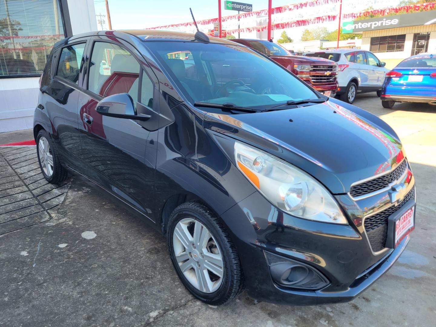 2015 BLACK Chevrolet Spark LS CVT (KL8CB6S98FC) with an 1.2L L4 16V DOHC engine, Continuously Variable Transmission transmission, located at 503 West Court, Seguin, TX, 78155, (830) 379-3373, 29.568621, -97.969803 - 2015 Chevrolet Spark LS CVT with a 1.2L L4 16V DOHC, Automatic, Tilt, AM/FM/AUX Stereo, Power Windows and Locks, Onstar Capability, Alloys Wheels, Rear Wiper, Rear Defroster and more!! - Photo#1